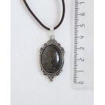 Кулон из бронзита, овал 25х18мм, оправа "медальон"