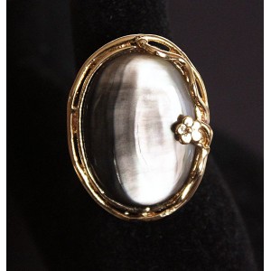 Кольцо с перламутром "камея" 30х23мм, цвет бежево-серый