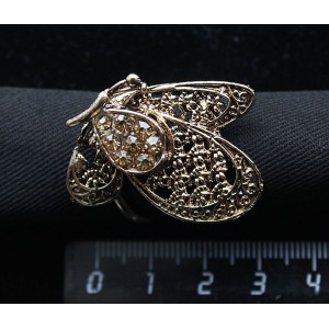 Кольцо для платка "бабочка", стразы, цвет золотистый