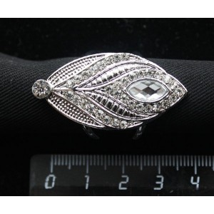 Кольцо для платка "перо", стразы, цвет серебристый