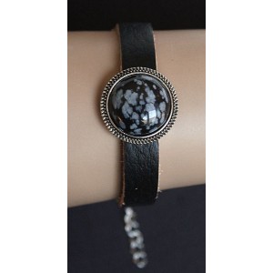 Браслет из обсидиана снежного, круг 18мм, на ремешке нат. кожа, цвет ант.серебро