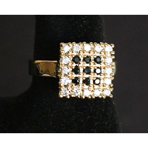 Кольцо с цирконом (черно-белый) "шахматы"