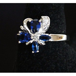 Кольцо со шпинелью "весенний цветок" родиум