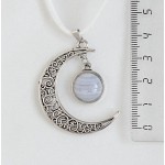 Кулон из агата голубого (сапфирин) "луна", круг 12мм