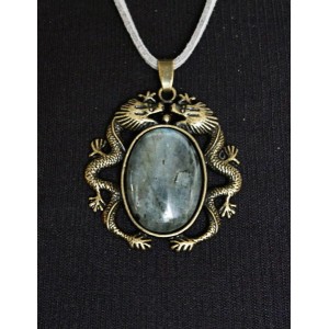 Кулон из лабрадорита, овал 25х18мм, оправа цвет бронза "2 дракона"
