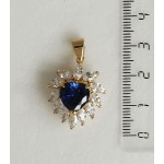 Кулон из шпинели "сердце в стразах"