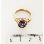 Кольцо с аметистом (синт.) "овал в цирконах"