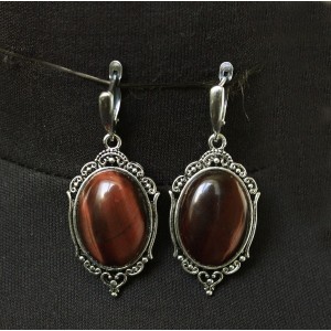 Серьги из бычьего глаза, овал 25х18мм, оправа "медальон", швензы посеребрение