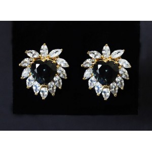 Серьги из шпинели оливковой "сердце в стразах"