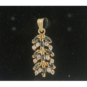 Кулон из шпинели оливковой "косичка 3 ряда" Кулон из шпинели оливковой "косичка 3 ряда"