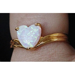 Кольцо с опалом японским "сердечко"