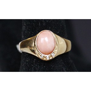 Кольцо с кораллом (розовый) "овал"
