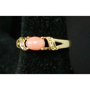 Кольцо с кораллом (оранжевый) "кабошон в завитках"