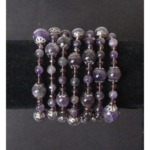 Браслет из аметиста, из бусин до 12мм, огранка, на струнке, 6-7 оборотов
