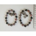 Браслет из родонита, шарик 10мм, с подвеской