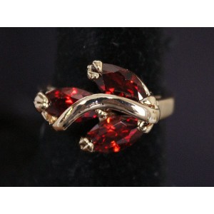 Кольцо с гранатом "большой рис"