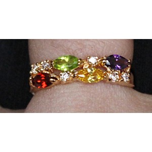 Кольцо с цирконом "дорожка"