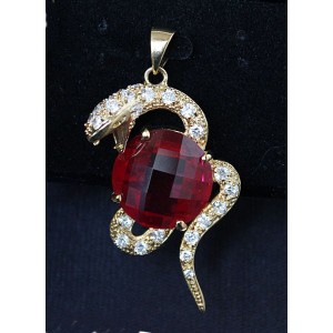 Кулон из корунда красного (рубин синтетический), "змея"