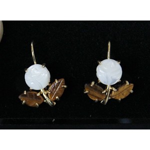 Серьги из тигрового глаза и перламутра "1 роза 2 листа"