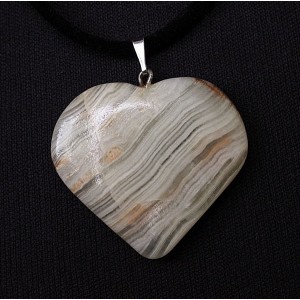 Кулон из оникса "сердечко"