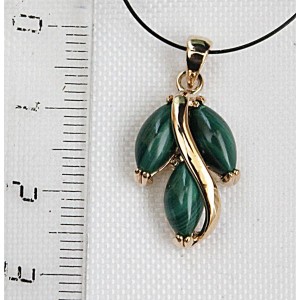 Кулон из малахита "большой рис"